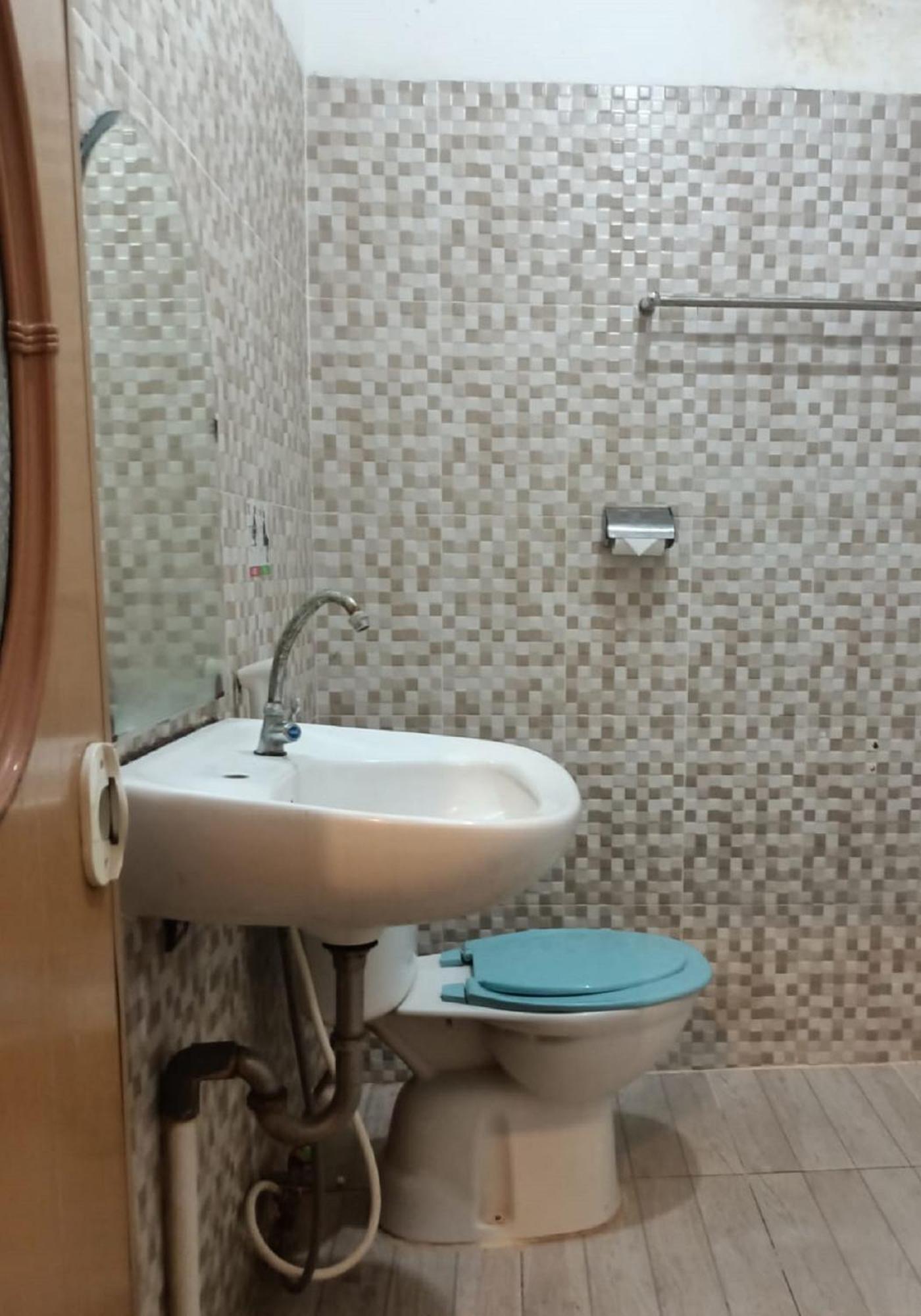 Super Oyo 710 Naomi Heritage Surabaja Zewnętrze zdjęcie